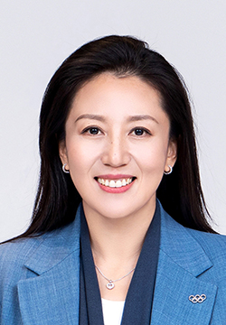 杨扬女士