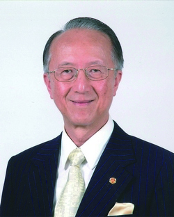 Dr Cecil S O Chan