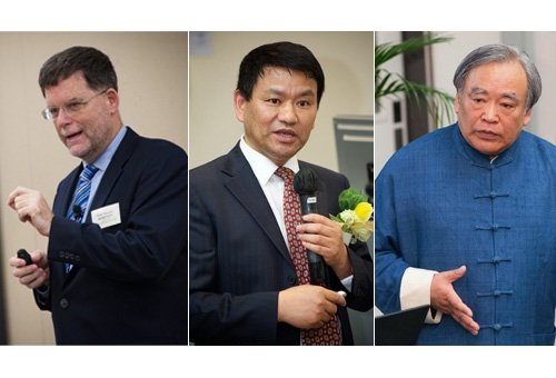 三名杰出学者（左起）罗德恪教授、谭蔚泓教授及叶文福先生於创意研究院讲座发表演说