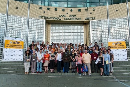 Participants from around the world discuss the future development of teacher education