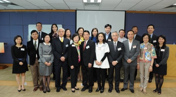 仁济医院董事局代表团到访浸大，了解大学的最新发展