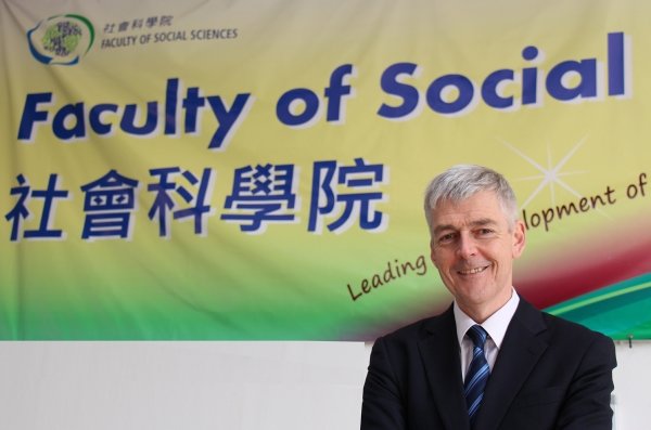 貝力行教授獲英國社會科學院授予院士銜