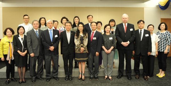 The visit enhances understanding between HKBU and the International Association of Chinese Traders.