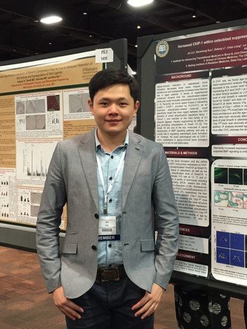 Mr Liu Jin wins the Young Investigator Award for his outstanding achievement on bone and joint diseases
