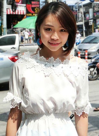 Natalie Ngai is pleased to receive The Women’s Foundation Hong Kong Scholarship