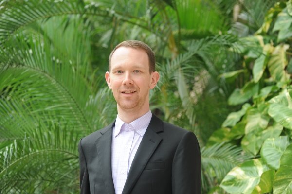 Matthew Schreibeis博士