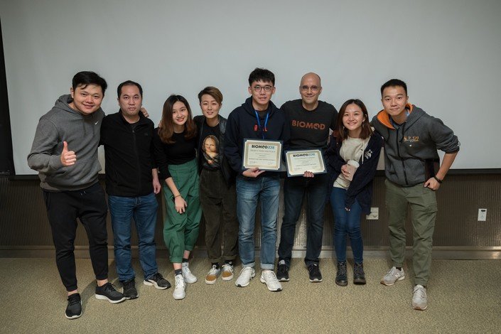 不同主修科目的浸大學生於國際生物分子設計大賽上，發揮跨學科的專業優勢。