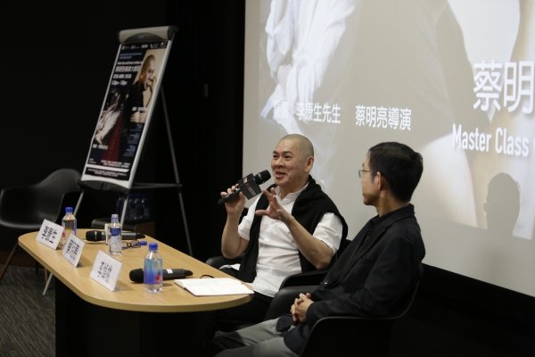 Director Tsai Ming-liang (left) shares his insights on VR film development