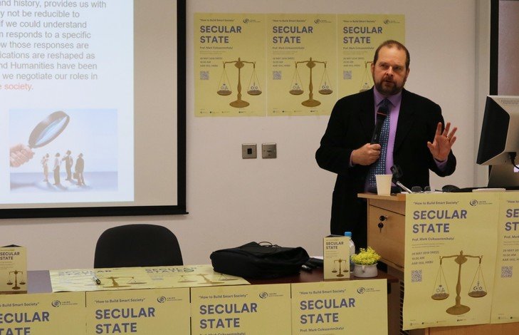 Professor Csikszentmihalyi discusses the secular state in his lecture