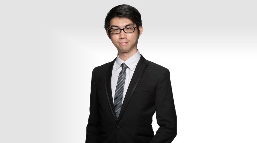 Ronald Hung receives the Sir Edward Youde Memorial Fellowship.