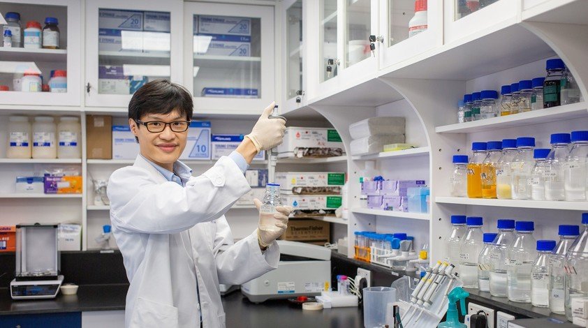 投身科研改善人类健康