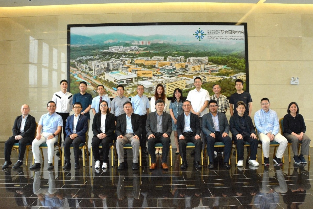 工商管理學院代表團獲北師港浸大接待。